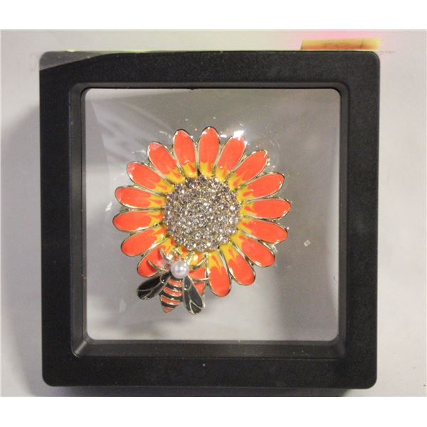 NEW BEE ON FLOWER BROOCH IN ORANGE