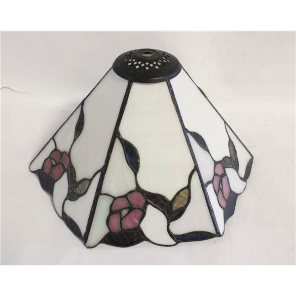 VINTAGE TIFFANY STYLE STAINED GLASS