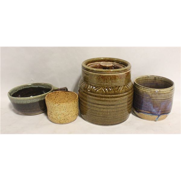 ESTATE POTTERY COLLECTION ASSORTED ALL TOGETHER
