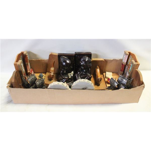 4 COLLECTOR PAIRS OF BOOKSHELF ENDS/BOOK HOLDERS