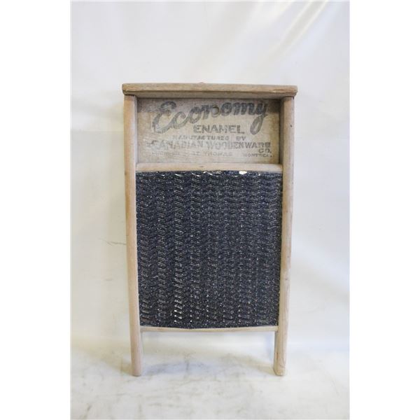 VINTAGE ECONOMY WASHBOARD
