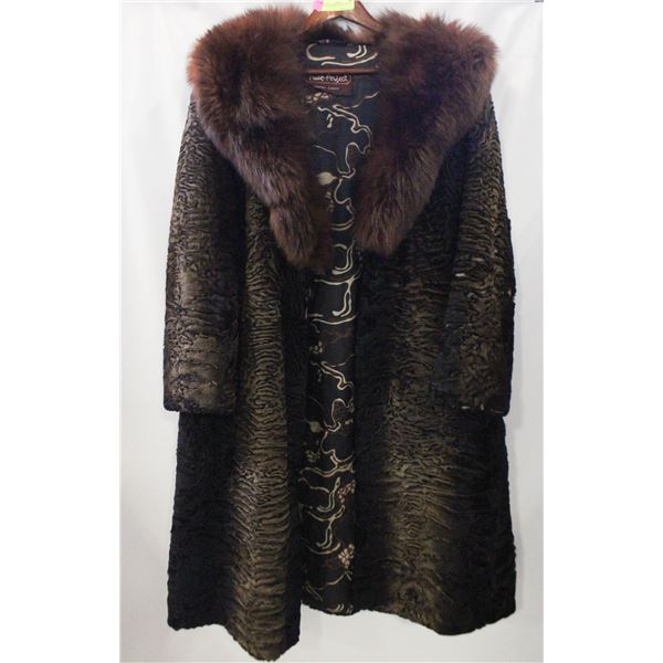FUR COAT NEEDS SOME REPAIR