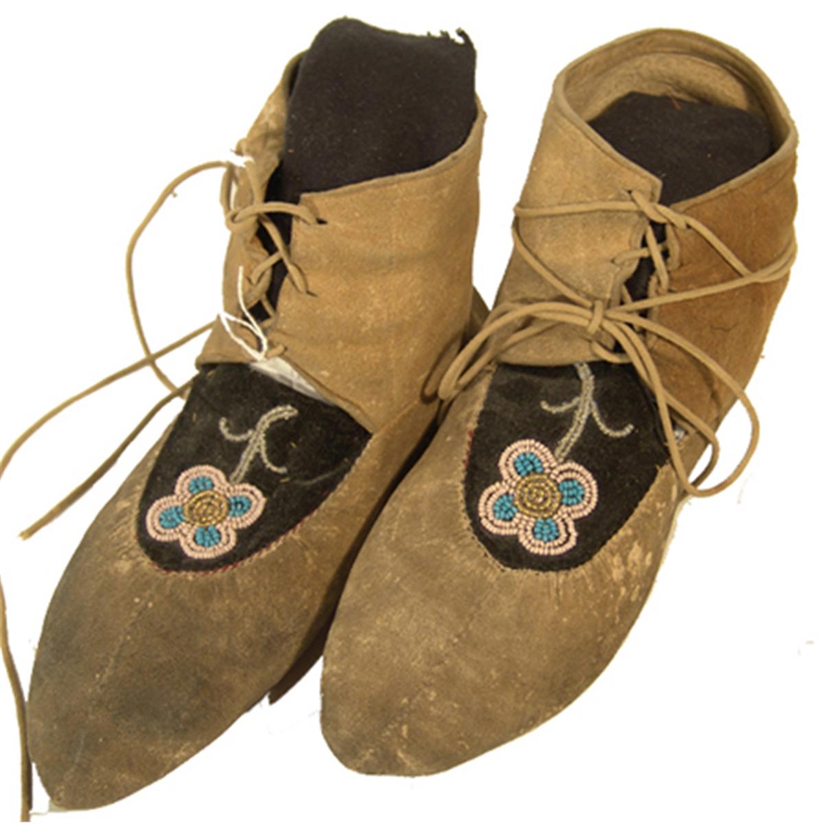 chippewa moccasins