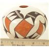 Image 2 : Acoma Pottery Jar - Lucy M. Lewis
