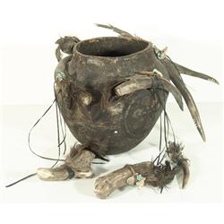 Zuni Fetish Pot & 3 Fetishes