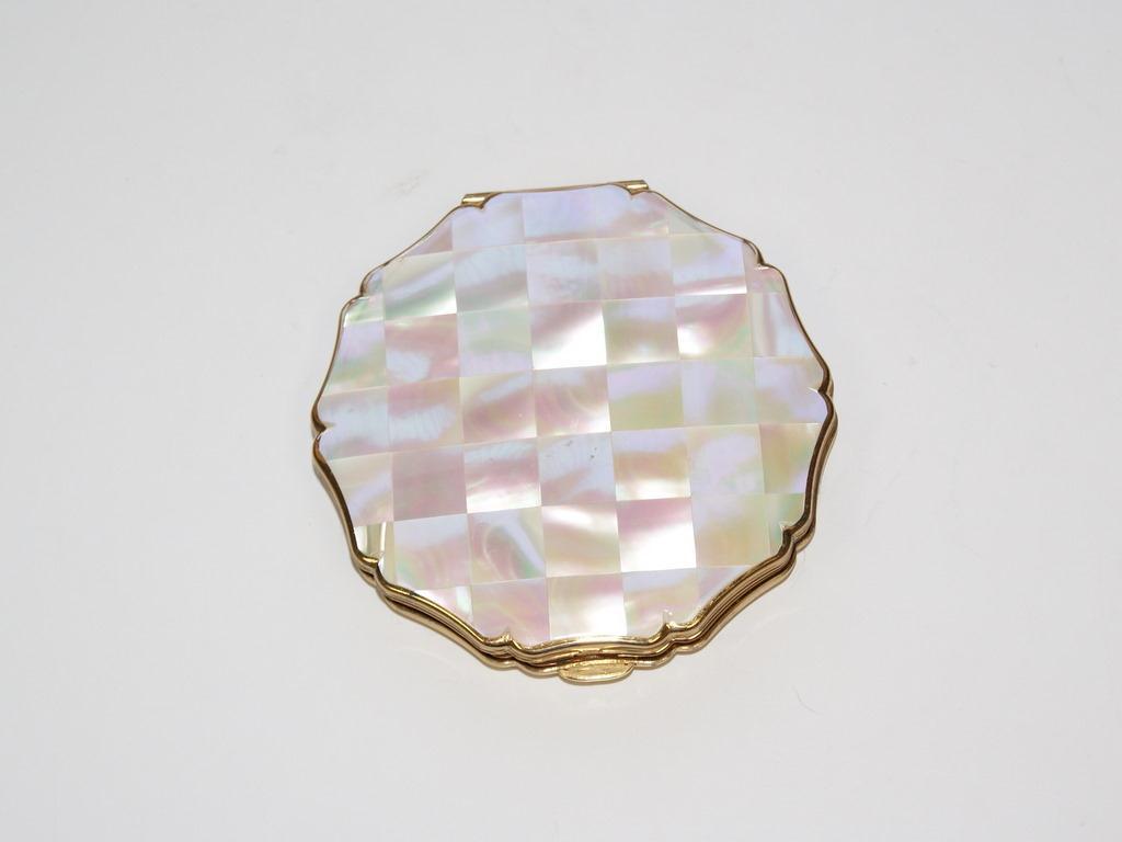 Stratton Ladies Powder Compact Made in England