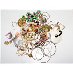 Lot Bag of Costume Jewelry