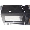 Image 1 : Kenmore Microwave