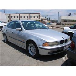 1999 BMW 528I