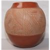 Image 2 : San Juan Pottery Vase