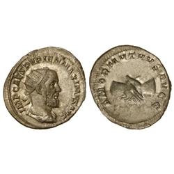 Antoniniano. Acuñada el 238 d.C. PUPIENO. Anv.: IMP. CAES. PVPIEN. MAXIMINVS AVG. Busto radiado a de