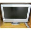 Image 1 : Sony Wega 23" Flatscreen TV w/ Remote