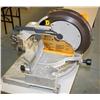 Image 2 : 12" Compound Miter Saw