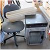 Image 1 : Plant Holder, Dog Kennel, radio & Chair