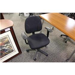 Black Adjustable Gas Lift Task Chair