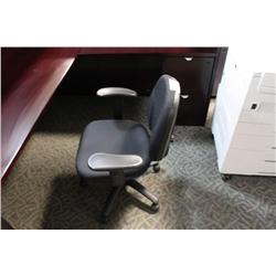 Black Adjustable Task Chair