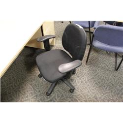 Black Adjustable Task Chair