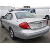 Image 4 : 2002 Ford Taurus SE