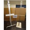 Image 1 : Metal Easels (2x)