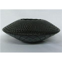 Mata Ortiz Black on Black Pot by Lucia Quezada