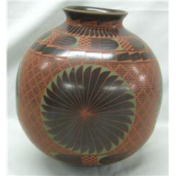 Mata Ortiz Polychrome Pottery by Elfida Tena