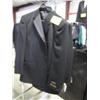 Image 1 : 3 Formal Suits