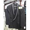 Image 1 : 3 Formal Suits
