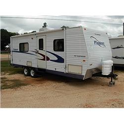 2005 FLEETWOOD PIONEER DEALER MODEL TRAVEL TRAILER