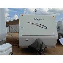 2006 MAXLITE DEALER MODEL TRAVEL TRAILER