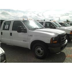 2006 FORD F350 CREWCAB FLATBED,