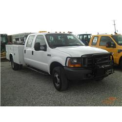 2001 FORD F350 CREWCAB 4X4 SERVICE TRUCK,