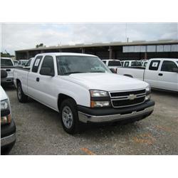 2006 CHEVROLET 1500 SILVERADO EXENDED CAB PICKUP,