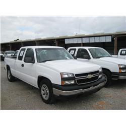 2006 CHEVROLET 1500 EXTENDED CAB SILVERADO PICKUP,