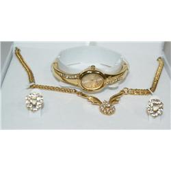 Matching Set of Costume Jewelry