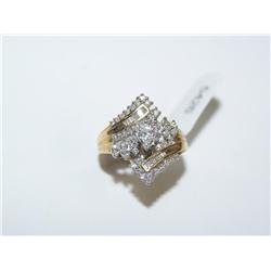1 1/4 ctw 10K Gold Diamond Ladies Cocktail Ring