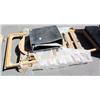 Image 1 : Equipment Door