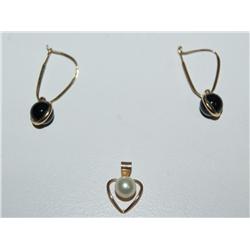 Black Onyx Earrings & White Pearl Pendant