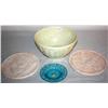 Image 3 : Lot of Misc. Bowl, Plate, & 2 Wall Hangings