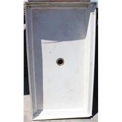 Drain Sink & 12' Door