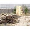 Image 1 : LOT OF METAL FRAMES/2X4'S