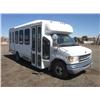 Image 2 : 2002 Ford E450 24' Shuttle Bus