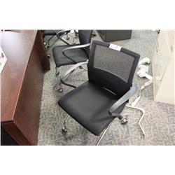 Black Mesh Back Mobile Client Chair