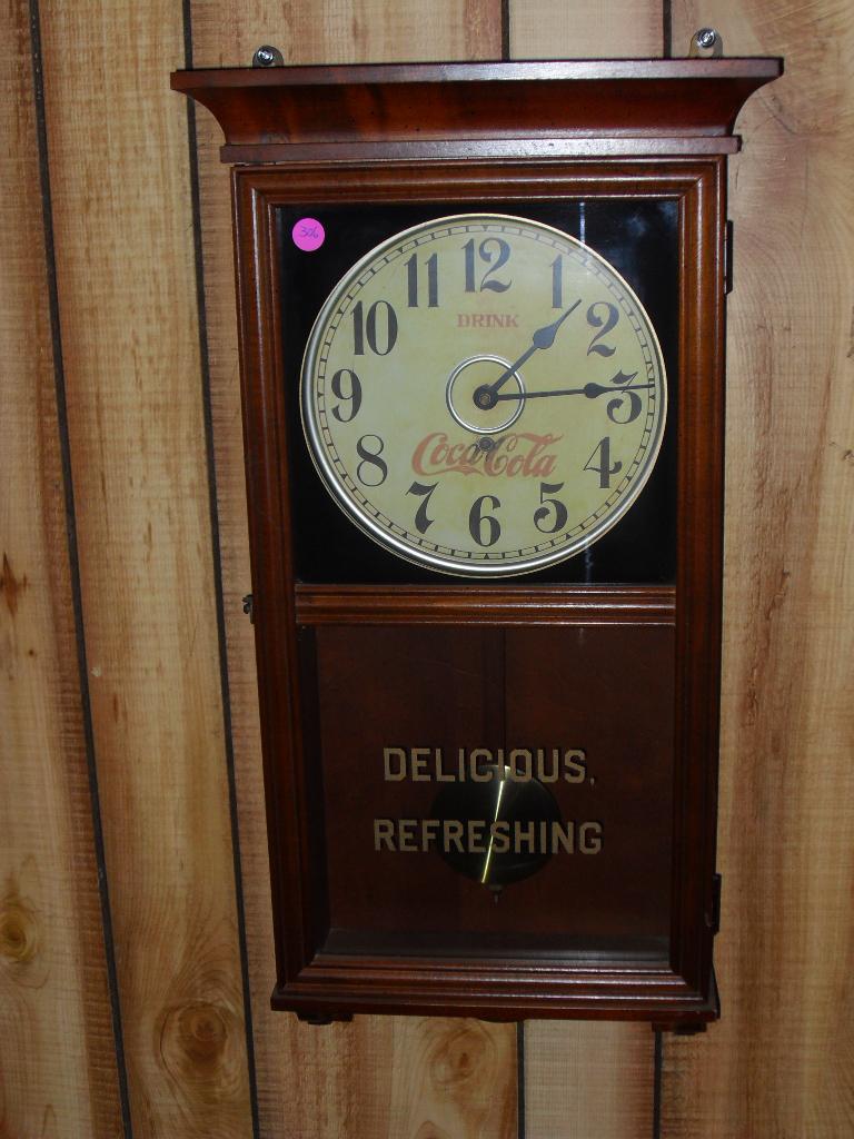 COCACOLA WALL WOODEN SUPERVISOR'S OFFICE CLOCK BATTERY OPERATED