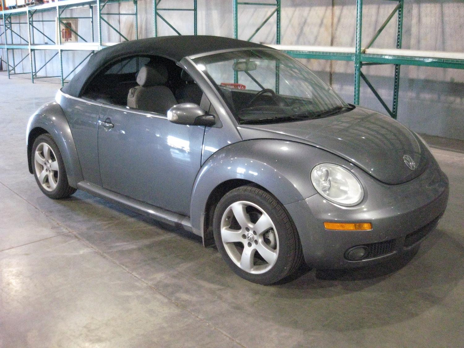 2006 VOLKSWAGEN BEETLE CONVERTIBLE