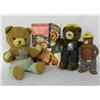 Image 1 : 3 Smokey the Bear Teddies Plus 1969 Comic Book