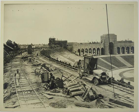 Los Angeles,CA - c1922 - Los Angeles Memorial Coliseum Construction ...