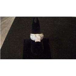 2Ct Diamond Ladies Ring, 14 White Gold, 11.2gr