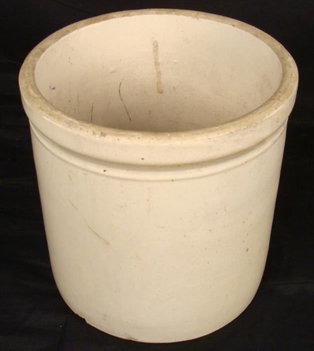 Western Stoneware Co. 2 Gallon Vintage Crock Pot
