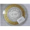 Image 2 : HARRAHS $10 GAMING TOKEN SILVER (UNC)