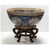 Image 1 : ROSE MEDALLION PORCELAIN & ENAMEL CEREMONIAL BOWL